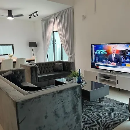 Five Bedrooms Residential Home With Free Wifi Sepang Exterior photo