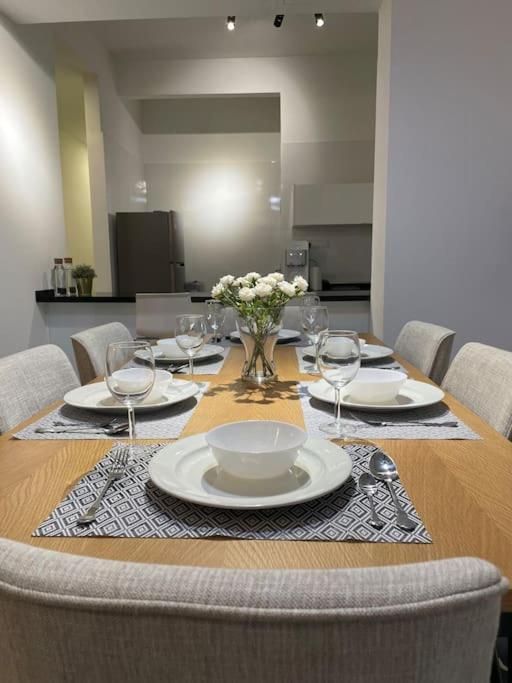 Five Bedrooms Residential With Free Wifi